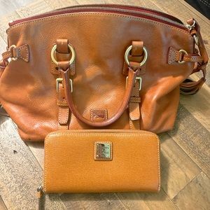 Dooney & Bourke purse and wallet